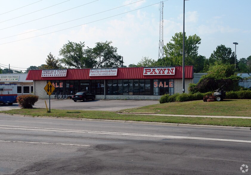 1818B Oleander Dr, Wilmington, NC à vendre - Photo principale – Image 1 sur 2