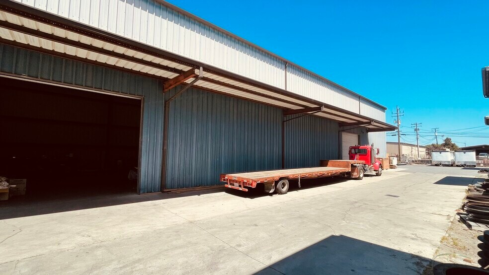 1359 Dayton St, Salinas, CA à louer - Photo de l’immeuble – Image 2 sur 5