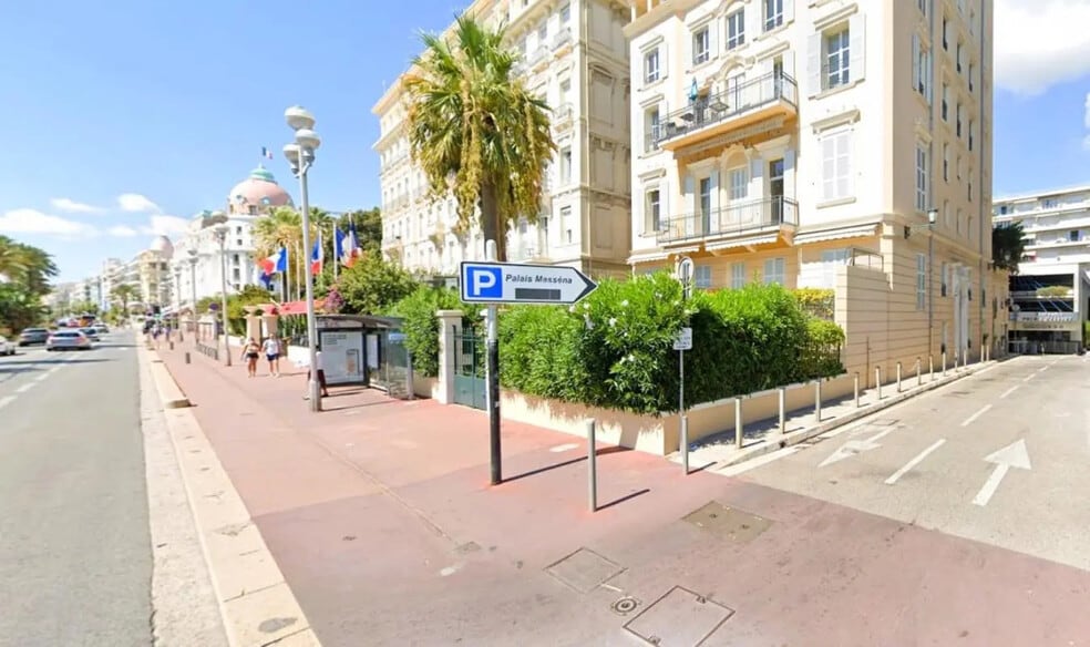 Bureau dans Nice à vendre - Photo de l’immeuble – Image 2 sur 11