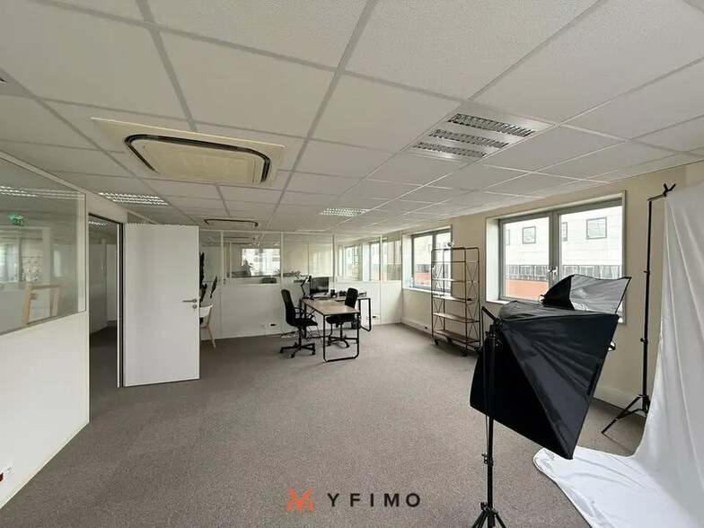 Bureau dans Le Pecq à louer - Photo intérieure – Image 3 sur 8