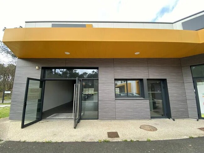 Plus de détails pour Bureau à vendre