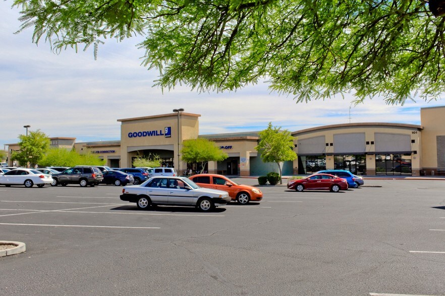 1990 McCulloch Blvd N, Lake Havasu City, AZ à louer - Photo principale – Image 1 sur 9