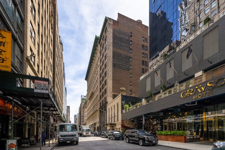 16-18 W 39th St, New York, NY à louer - Photo de l’immeuble – Image 1 sur 8