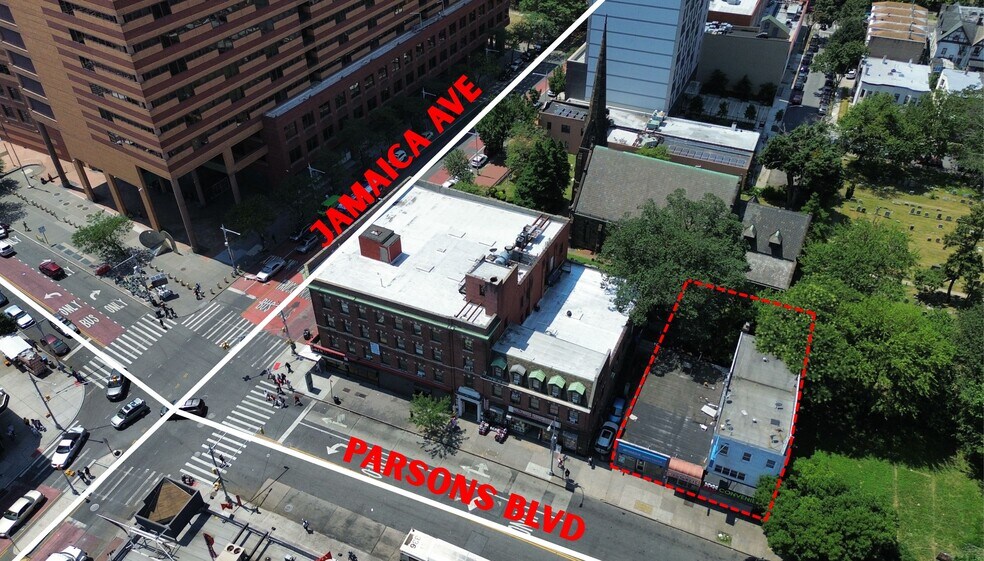 9040 Parsons Blvd, Jamaica, NY à vendre - Photo de l’immeuble – Image 2 sur 3