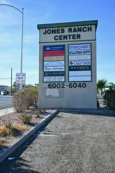 6000-6038 Smoke Ranch Rd, Las Vegas, NV à louer - Photo principale – Image 2 sur 7