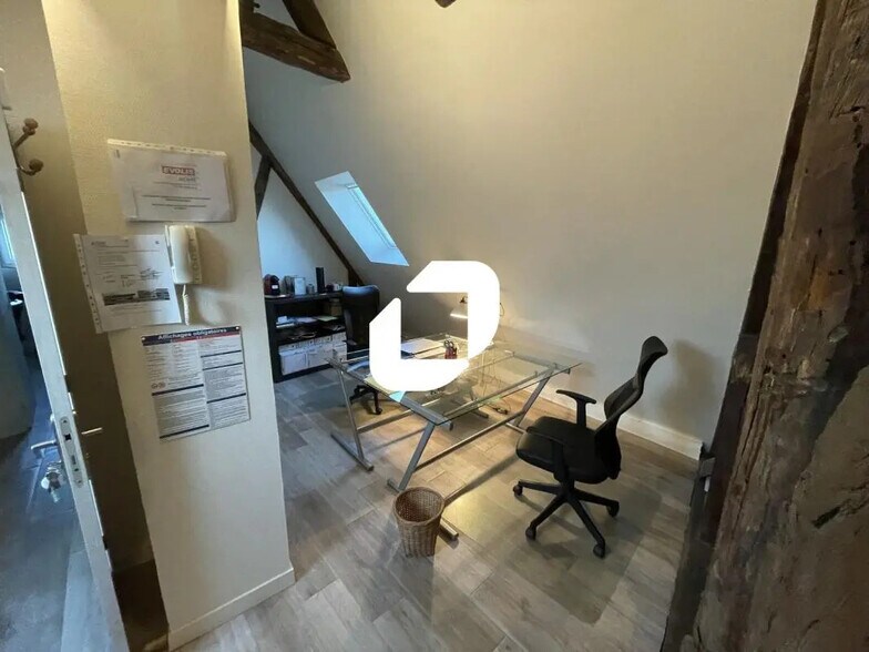 Bureau dans Épernay à louer - Photo de l’immeuble – Image 2 sur 6