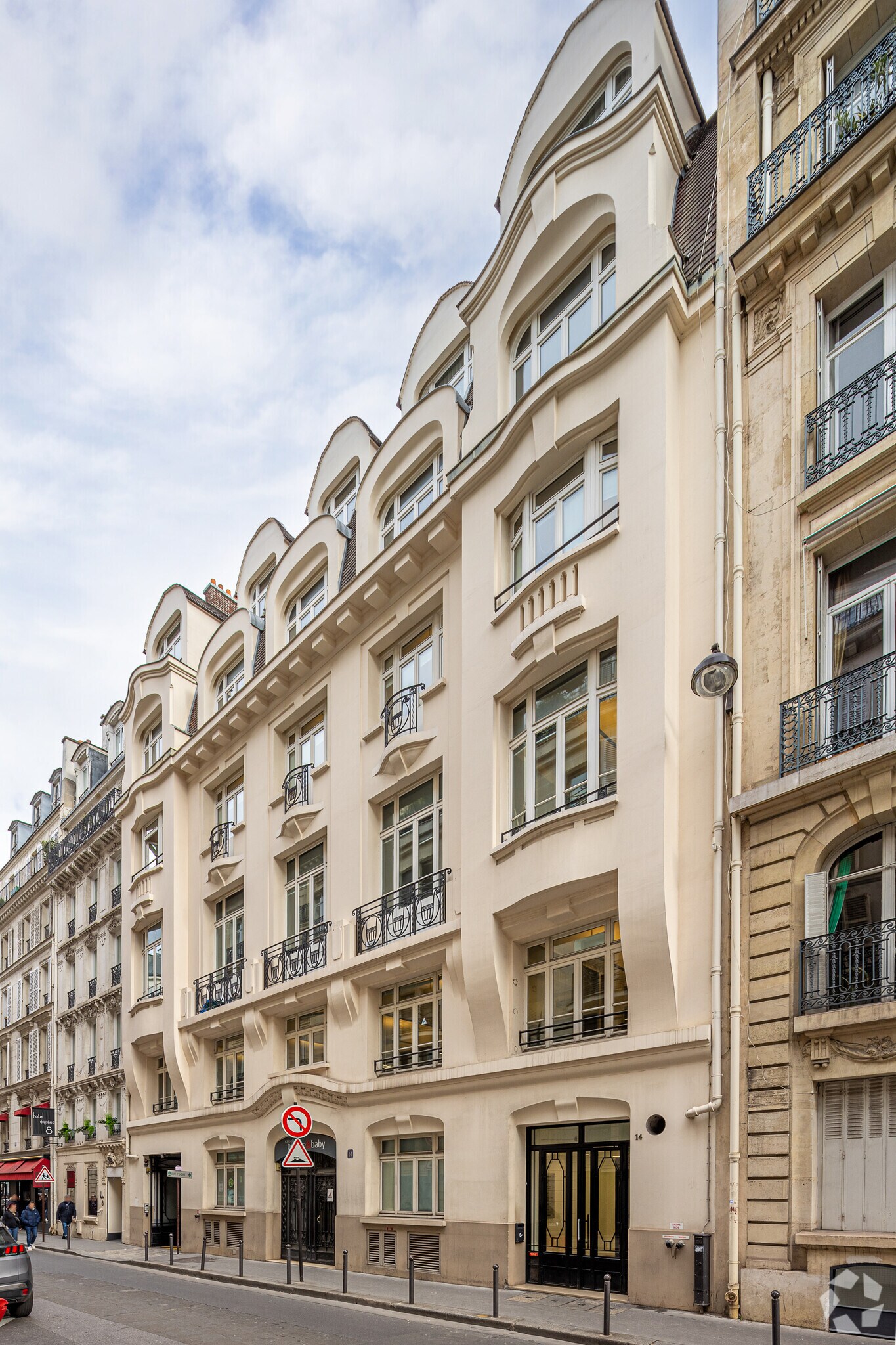 14 Rue Cambacérès, Paris à louer Photo principale– Image 1 sur 41