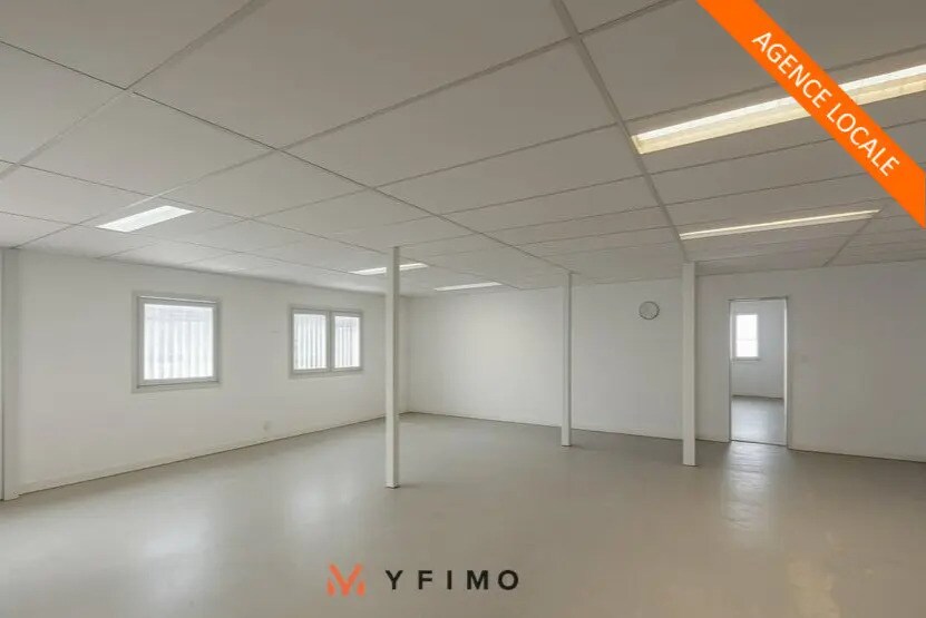 Local d’activités dans Ecquevilly à louer - Photo intérieure – Image 1 sur 6