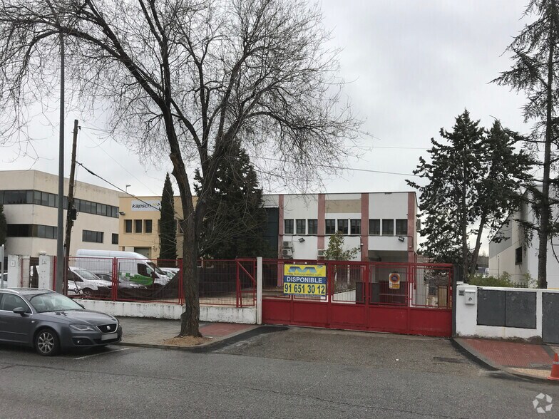 Industriel/Logistique dans Alcobendas, Madrid à louer - Photo de l’immeuble – Image 2 sur 2