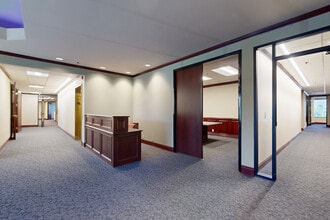 2000 Market St, Riverside, CA à louer Numérisation 3D Matterport– Image 1 sur 13