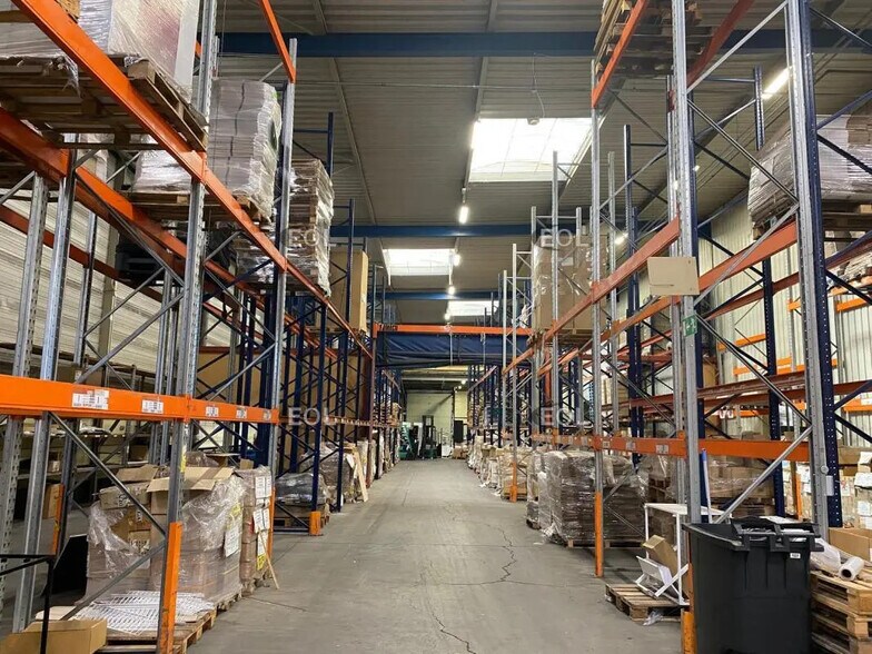 Industriel/Logistique dans Torcy à louer - Photo intérieure – Image 2 sur 9