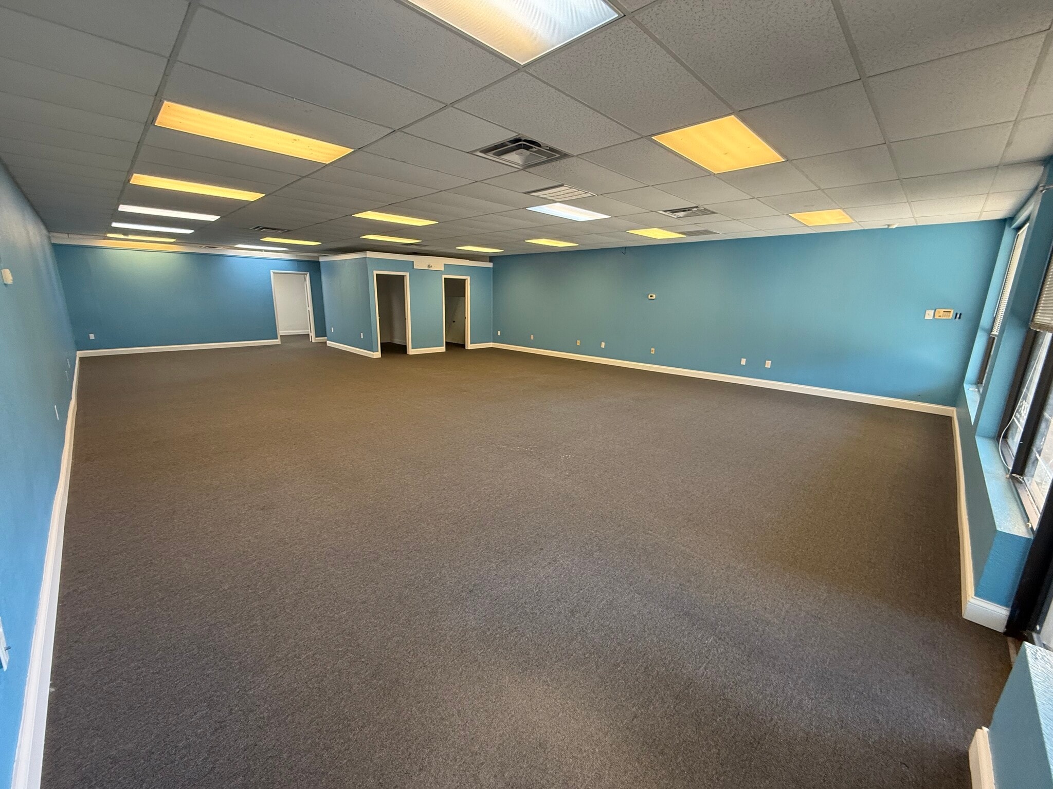 2305 N Gateway Ave, Rockwood, TN à louer Photo de l’immeuble– Image 1 sur 6