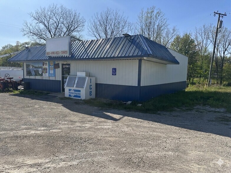 3497 E Sanilac Rd, Caro, MI à vendre - Photo de l’immeuble – Image 2 sur 3