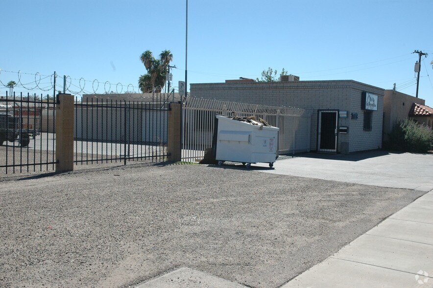 7019 N 53rd Ave, Glendale, AZ à vendre - Photo de l’immeuble – Image 2 sur 2