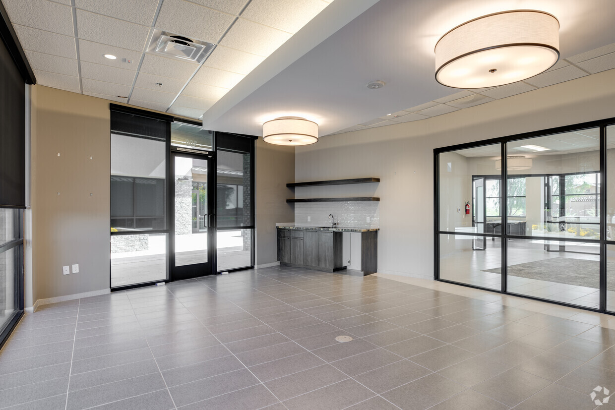 24980 N 83rd Ave, Peoria, AZ à louer Hall d’entrée– Image 1 sur 3