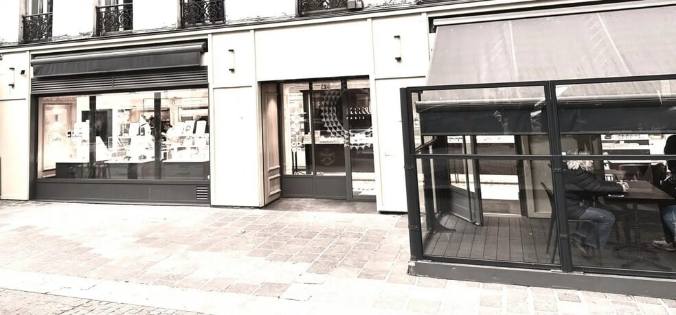 Local commercial dans Paris à louer - Photo de l’immeuble – Image 1 sur 5