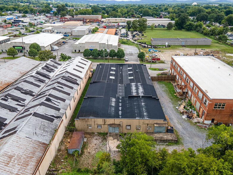 2305 E 28th St, Chattanooga, TN à vendre - Photo de l’immeuble – Image 2 sur 13