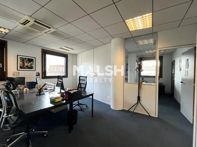 Bureau dans Lyon à louer - Photo de l’immeuble – Image 3 sur 9