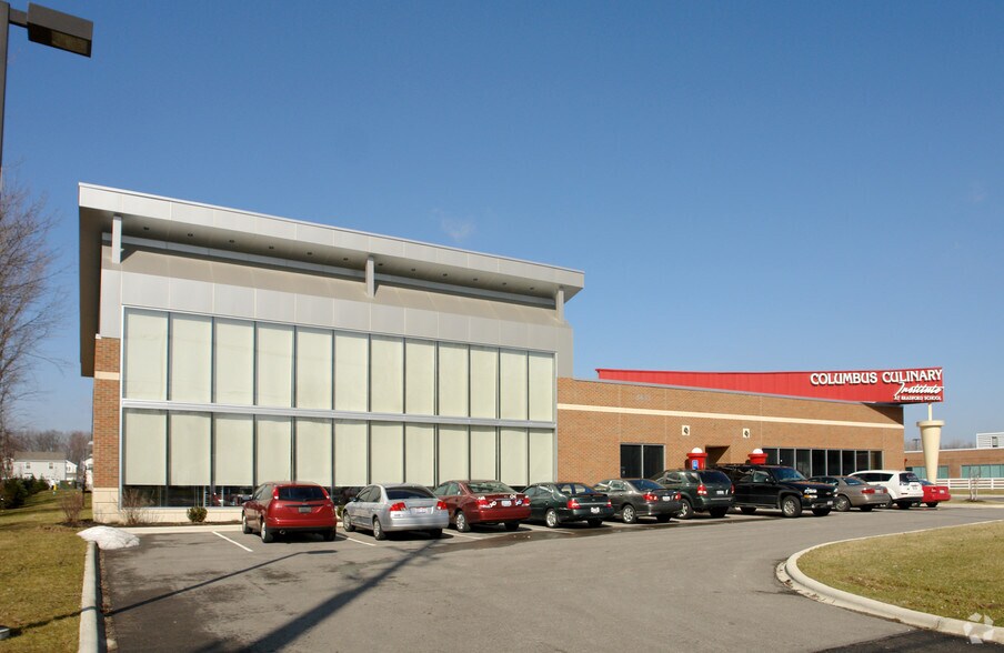 2435 Stelzer Rd, Columbus, OH à vendre - Photo de l’immeuble – Image 3 sur 4