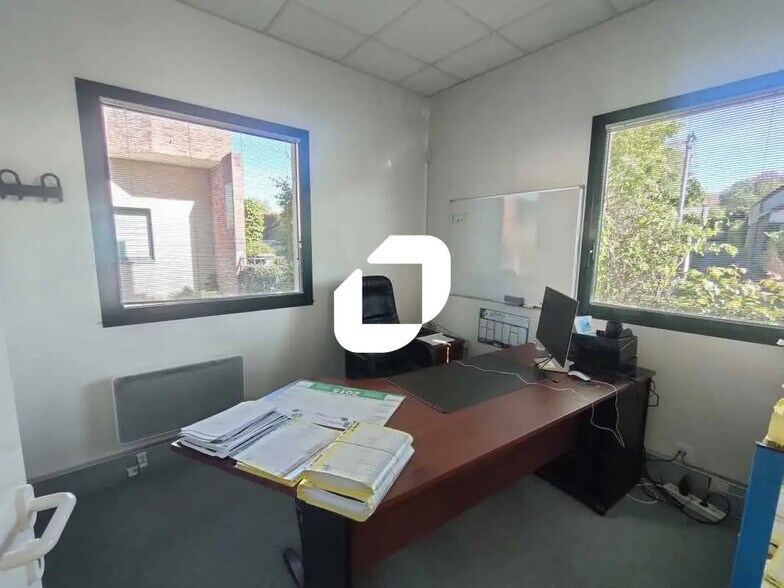Bureau dans Noisy-le-Roi à louer - Photo de l’immeuble – Image 2 sur 8