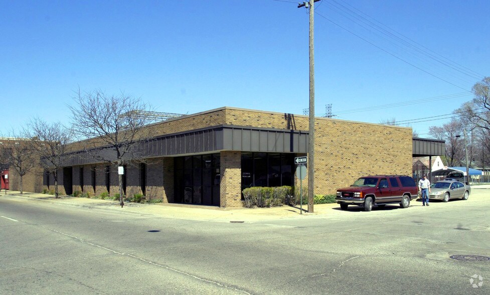 2044 Peck St, Muskegon, MI à vendre - Photo principale – Image 1 sur 8