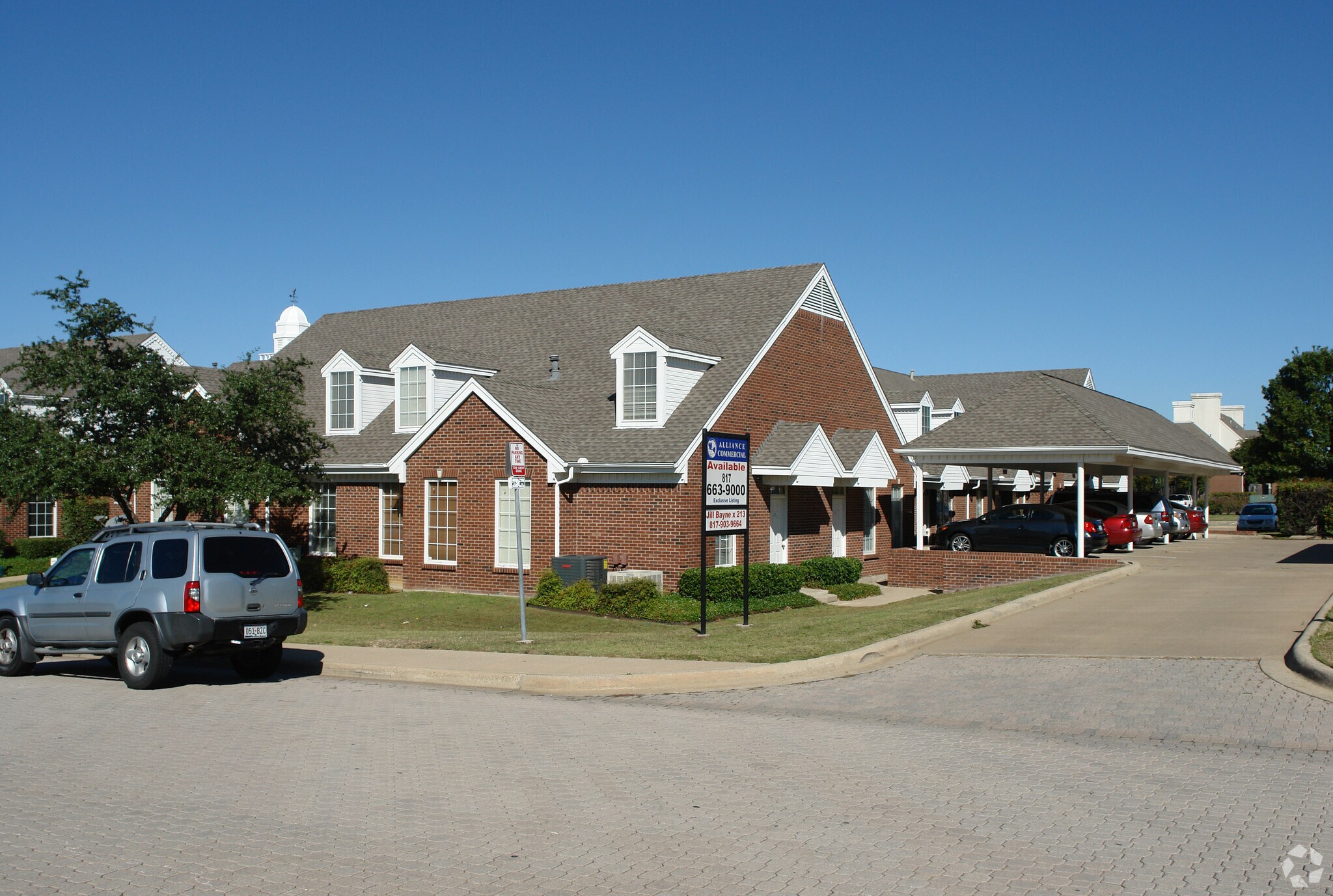 951 York Dr, DeSoto, TX à louer Photo de l’immeuble– Image 1 sur 9