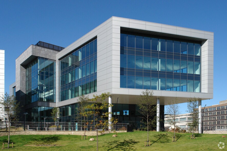 1 Concourse Way, Sheffield à louer - Photo de l’immeuble – Image 2 sur 69