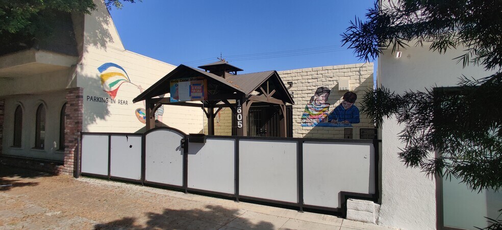 1605 W Magnolia Blvd, Burbank, CA à vendre - Photo principale – Image 1 sur 21