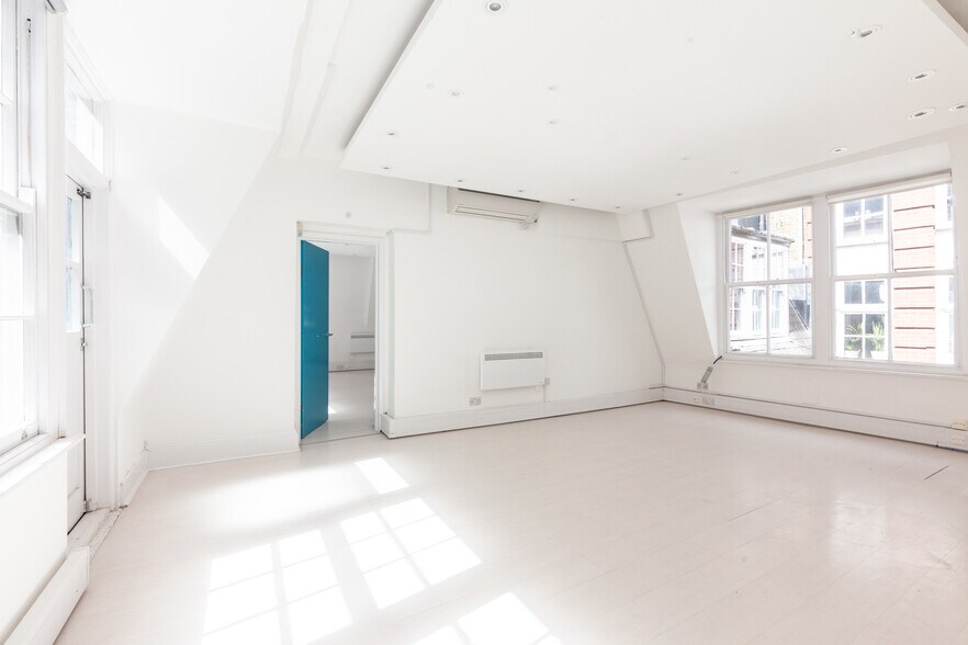 3-4 Bywell Pl, Londres à louer - Photo de l’immeuble – Image 3 sur 9