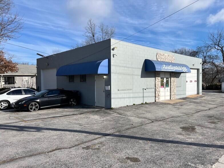 435 W Kearney St, Springfield, MO à vendre - Photo de l’immeuble – Image 2 sur 2