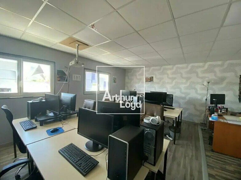 Bureau dans Le Mée-sur-Seine à louer - Photo intérieure – Image 1 sur 8