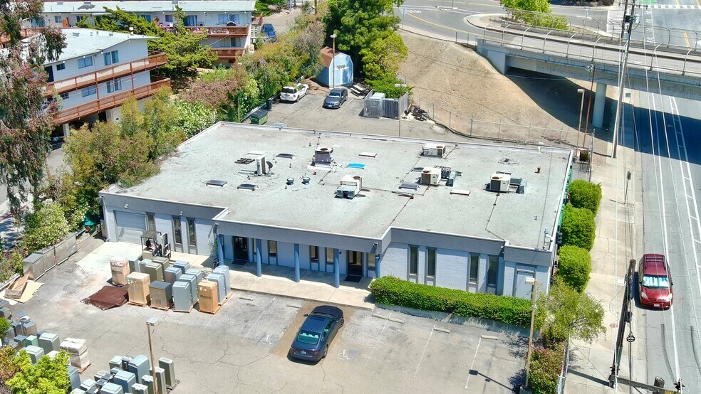 15890 Foothill Blvd, San Leandro, CA à vendre - Photo de l’immeuble – Image 3 sur 15