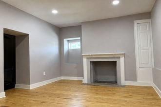 202 Main St, Reisterstown, MD à louer Photo intérieure– Image 1 sur 4