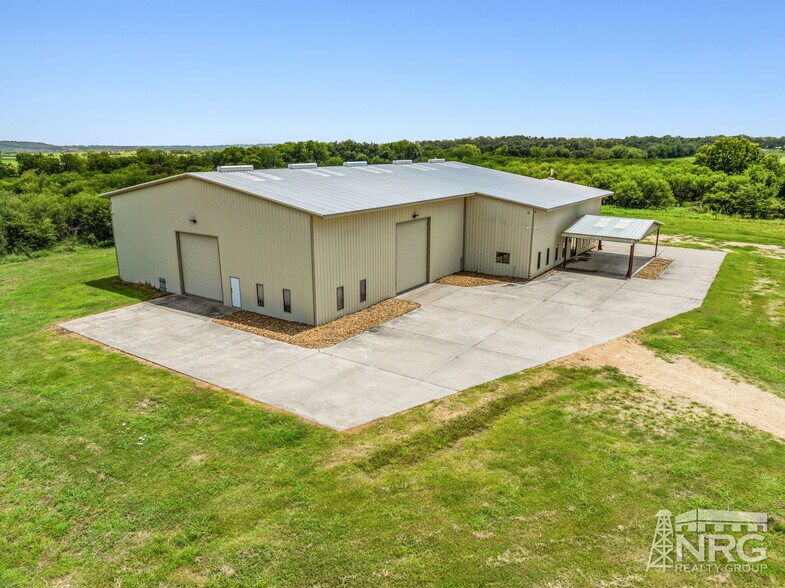 851 Bordovsky Rd, La Grange, TX à vendre - Photo de l’immeuble – Image 1 sur 12