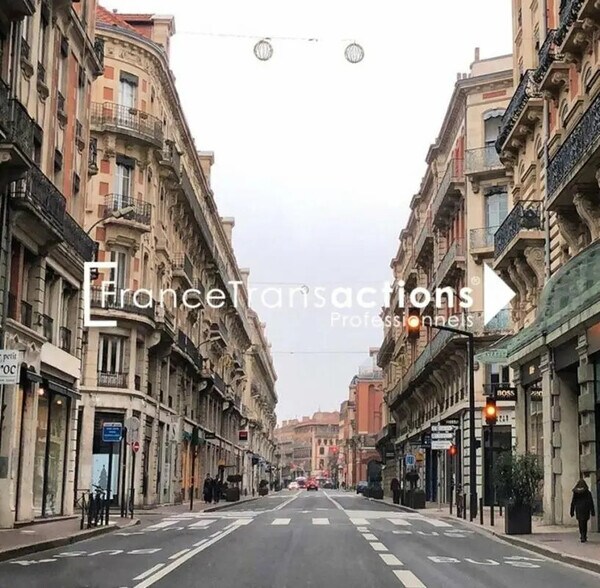 Local commercial dans Toulouse à louer - Photo de l’immeuble – Image 1 sur 4