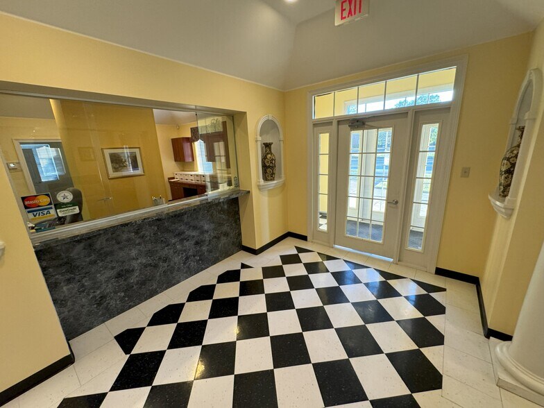 1233 Macon View Dr, Cordova, TN à louer - Photo intérieure – Image 3 sur 14