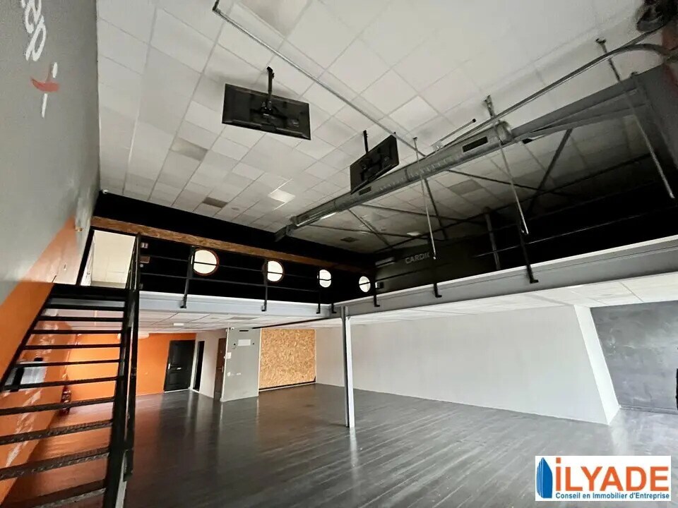 Local d'activités dans Manosque à vendre Photo de l’immeuble– Image 1 sur 12