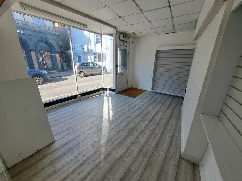 25 Bridge St & 1 Market Sq, Buckingham à vendre - Photo de l’immeuble – Image 3 sur 8