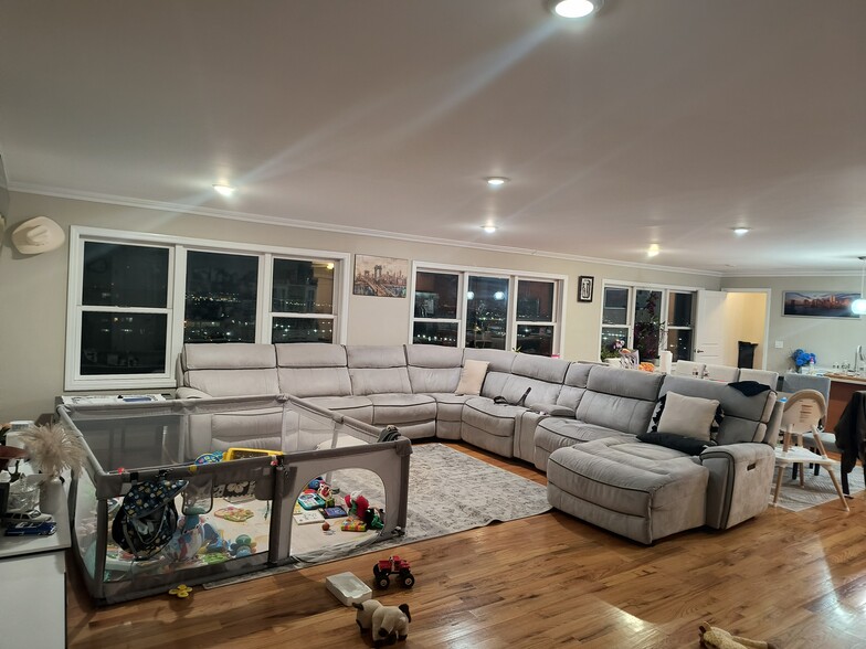 6805 Meadowview Ave, North Bergen, NJ à vendre - Photo de l’immeuble – Image 2 sur 22