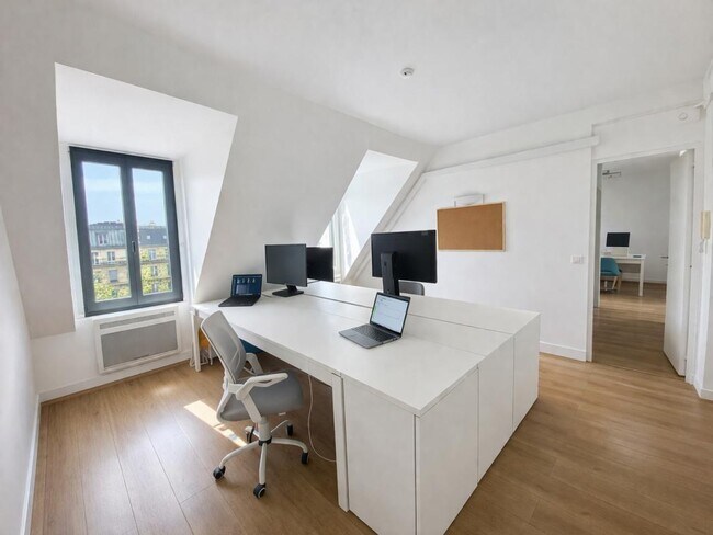 Plus de détails pour Bureau à louer