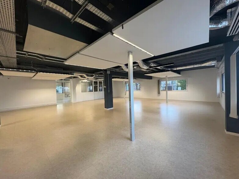 Bureau dans Nantes à louer - Photo de l’immeuble – Image 3 sur 36