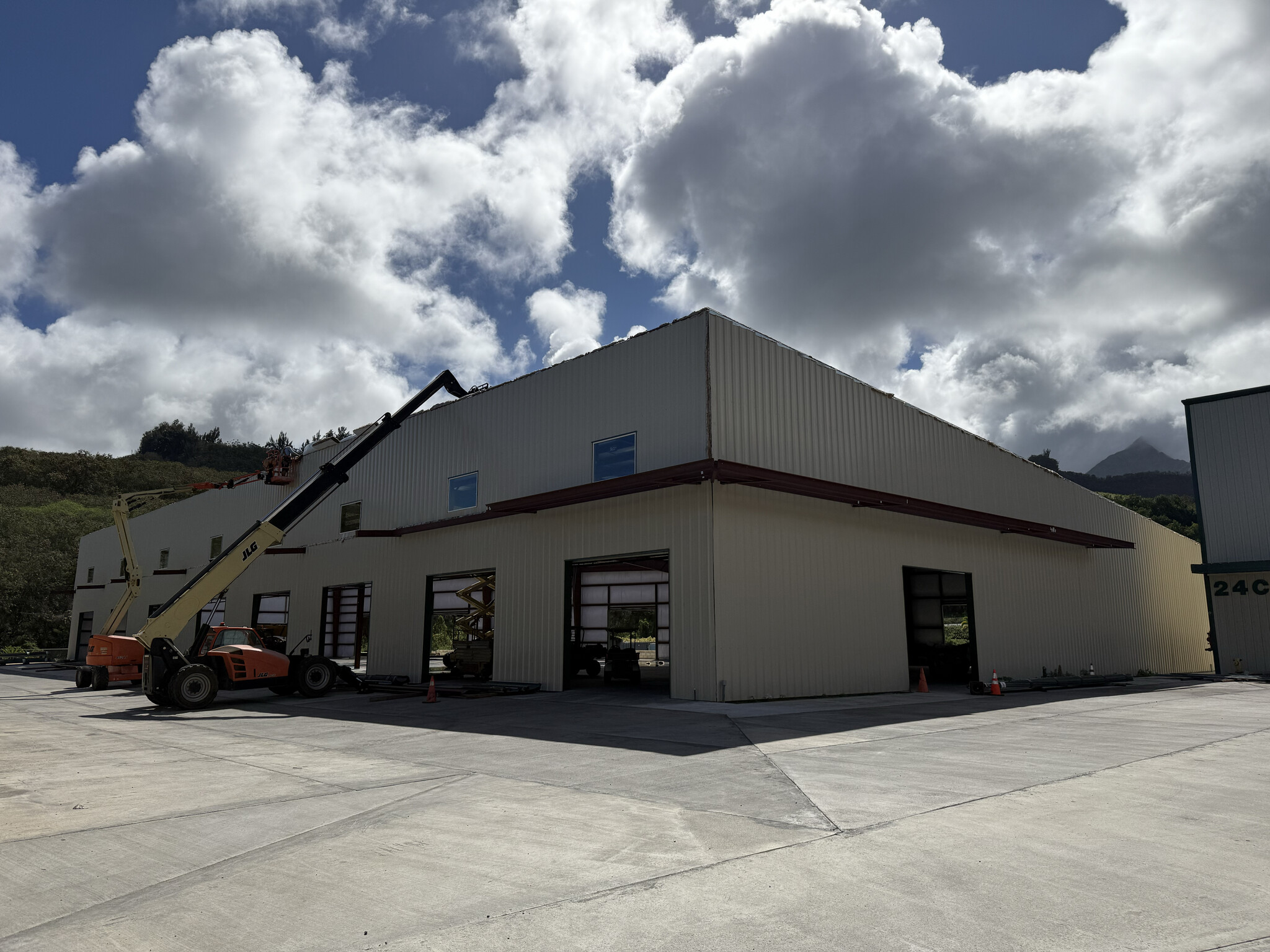 201 Kapaa Quarry Rd, Kailua, HI à louer Photo intérieure– Image 1 sur 2