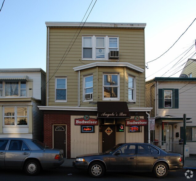 195 Preakness Ave, Paterson, NJ à vendre - Photo de l’immeuble – Image 2 sur 13