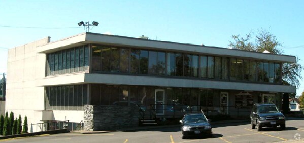 780 SE Commercial St, Salem, OR à louer - Photo de l’immeuble – Image 2 sur 10