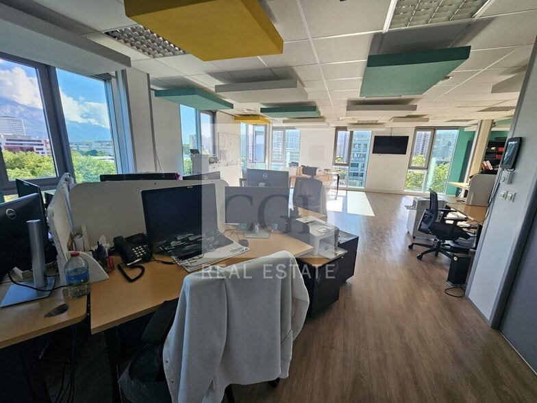 Bureau dans Grenoble à louer - Photo de l’immeuble – Image 3 sur 9