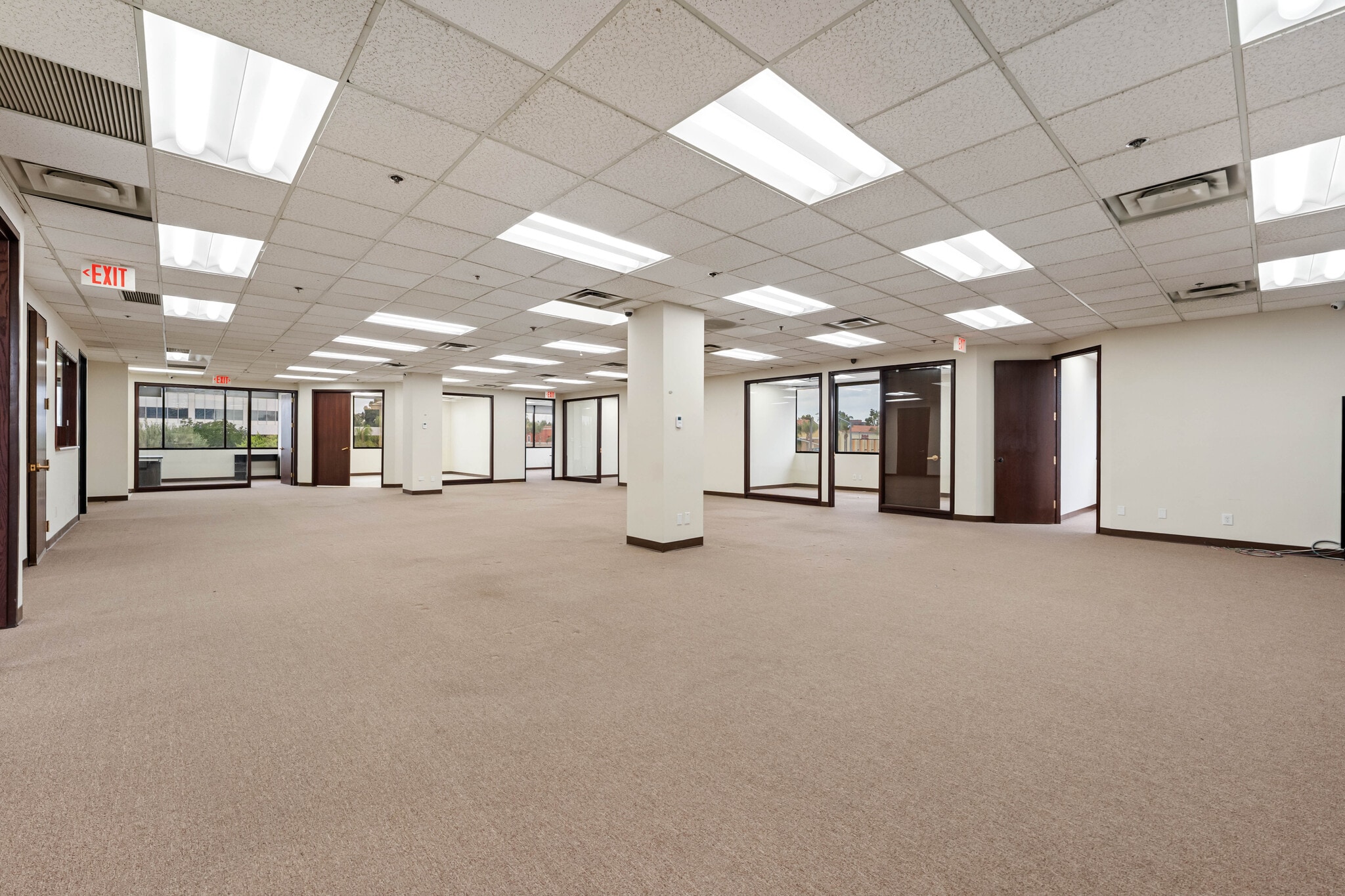 2670 N Main St, Santa Ana, CA à louer Photo intérieure– Image 1 sur 10