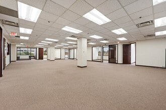 2670 N Main St, Santa Ana, CA à louer Photo intérieure– Image 1 sur 10