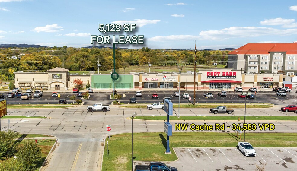 4009-4021 NW Cache Rd, Lawton, OK à louer - Photo de l’immeuble – Image 1 sur 4