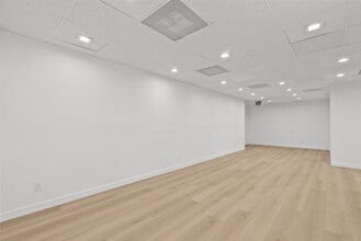 27141 Hidaway Ave, Canyon Country, CA à louer Photo intérieure– Image 1 sur 21