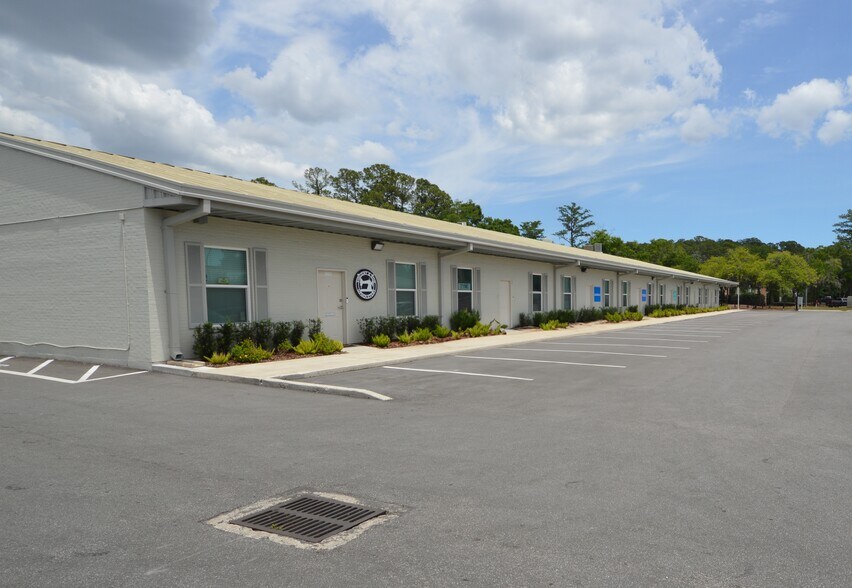 5121 Bowden Rd, Jacksonville, FL à louer - Photo de l’immeuble – Image 2 sur 7